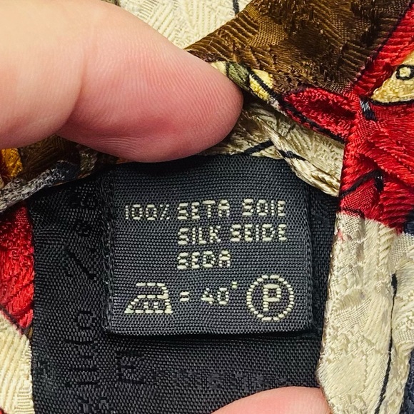 Vintage Ermenegildo Zegna golf themed silk tie. - Picture 5 of 6